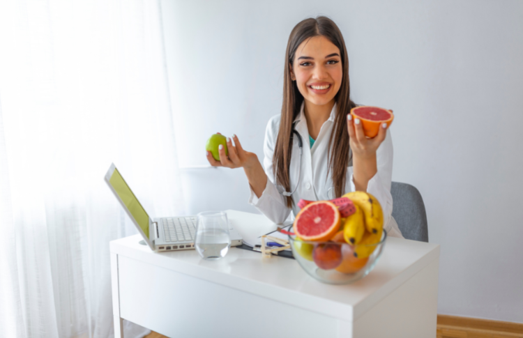 Diferença entre Nutricionista e Nutrólogo Diferença entre Nutricionista e Nutrólogo